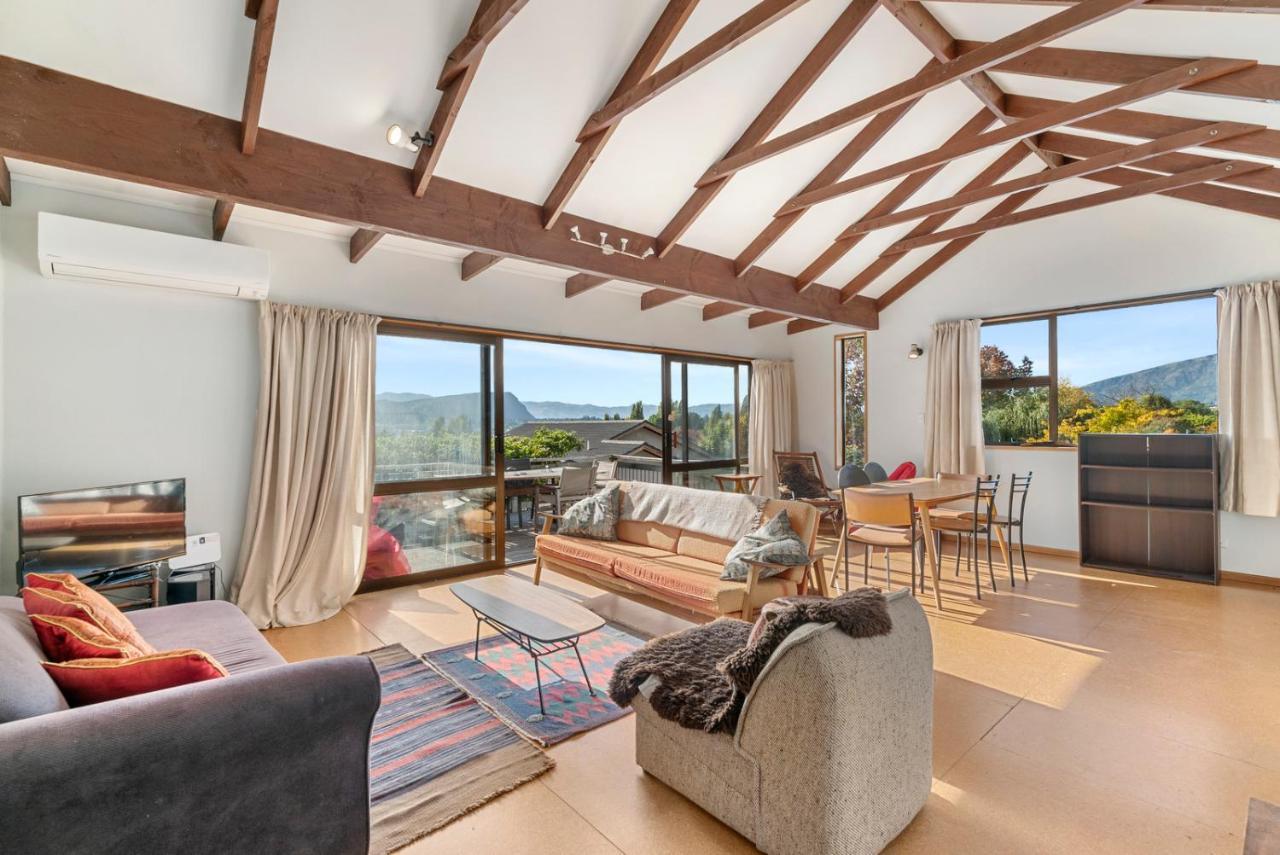 Goodall Crib - Wanaka Holiday Home Dış mekan fotoğraf